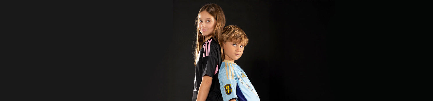 Kinder Trikots